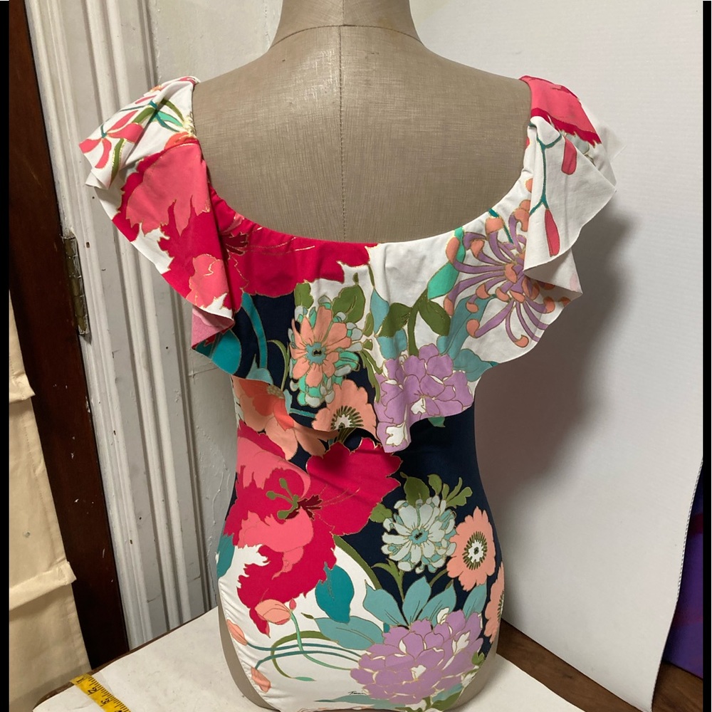 Trina Turk size 8 one piece swimsuit - Picture 7 of 16